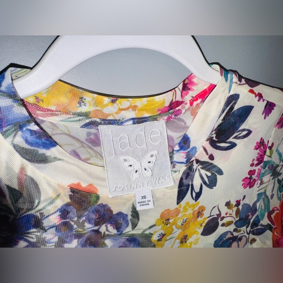 Johnny Was Evalon Floral Mesh Short-Sleeve Top 🌸 Size XS 🌷 Like New! - Picture 9 of 9